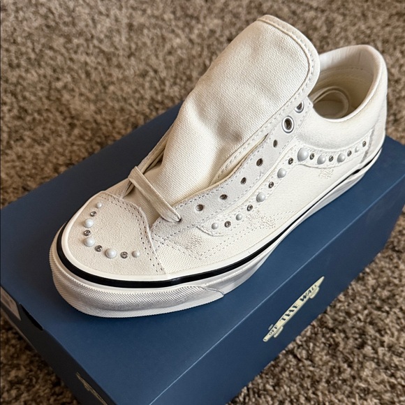 Vans OTW Old Skool 36
Pearlized Pack Marshmallow - Picture 2 of 9